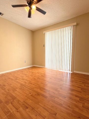 2409 Leon ST 305, Austin, TX 78705
