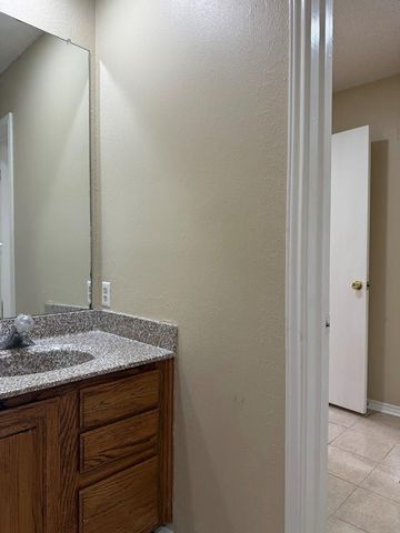 2409 Leon ST 305, Austin, TX 78705