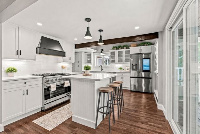 185 Ash, West Newbury, MA 01985