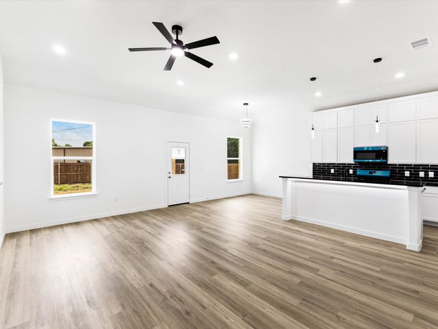112 Miller Road, Kemp, TX 75143