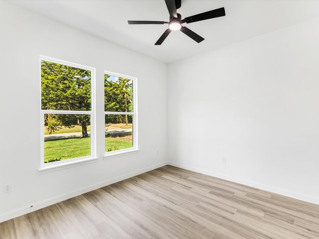 112 Miller Road, Kemp, TX 75143