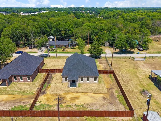 112 Miller Road, Kemp, TX 75143