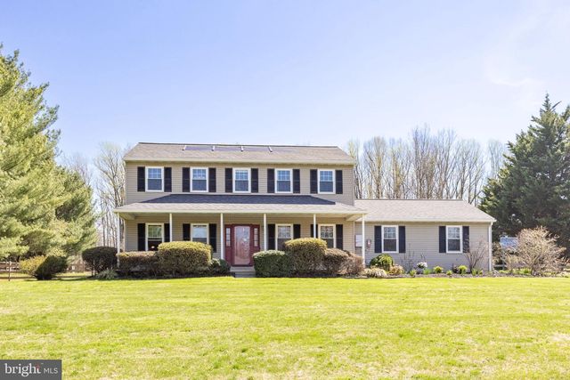 1 BOORS COVE LN, West Grove, PA 19390