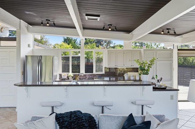 2203 Allegheny Way, San Mateo, CA 94402