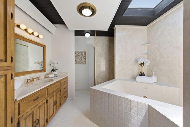 2203 Allegheny Way, San Mateo, CA 94402