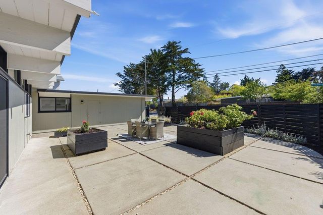 2203 Allegheny Way, San Mateo, CA 94402