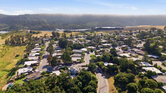 2203 Allegheny Way, San Mateo, CA 94402