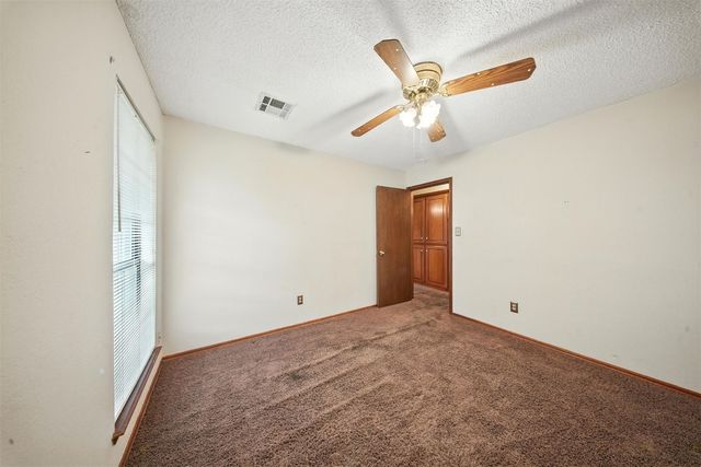 1513 WAR BIRD Drive, Norman, OK 73071