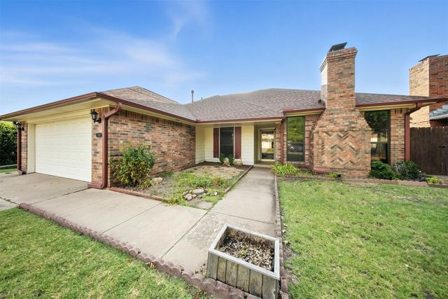 1513 WAR BIRD Drive, Norman, OK 73071