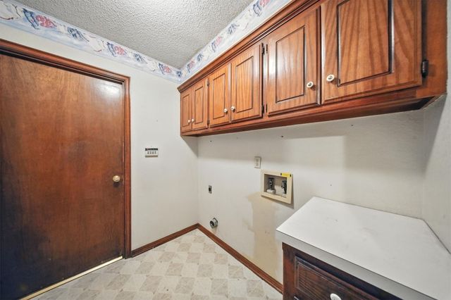 1513 WAR BIRD Drive, Norman, OK 73071