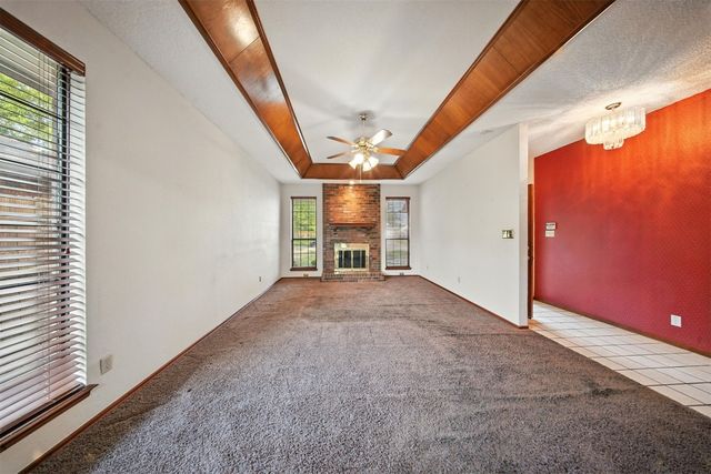 1513 WAR BIRD Drive, Norman, OK 73071