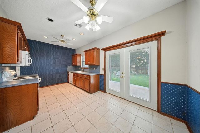 1513 WAR BIRD Drive, Norman, OK 73071