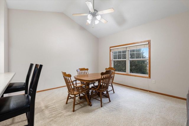 1655 New Port Vista DRIVE, Grafton, WI 53024