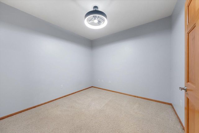 1655 New Port Vista DRIVE, Grafton, WI 53024