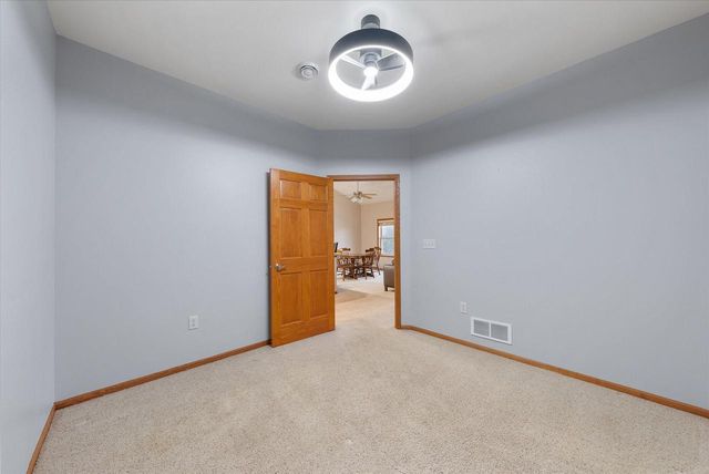 1655 New Port Vista DRIVE, Grafton, WI 53024