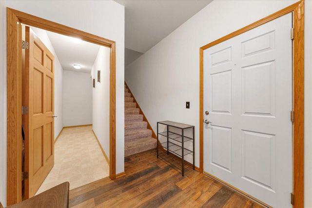 1655 New Port Vista DRIVE, Grafton, WI 53024