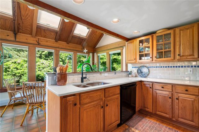 5865 Limeport PIKE, Upper Saucon Twp, PA 18036