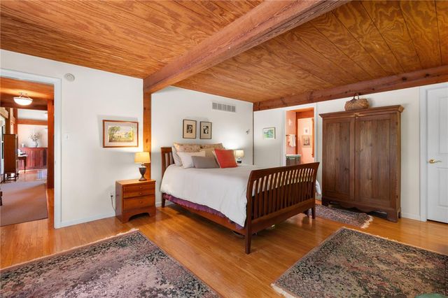 5865 Limeport PIKE, Upper Saucon Twp, PA 18036