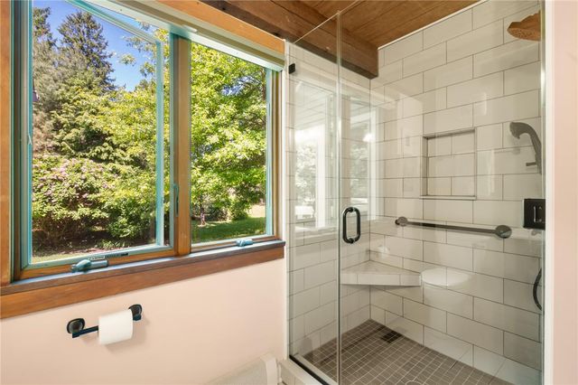 5865 Limeport PIKE, Upper Saucon Twp, PA 18036