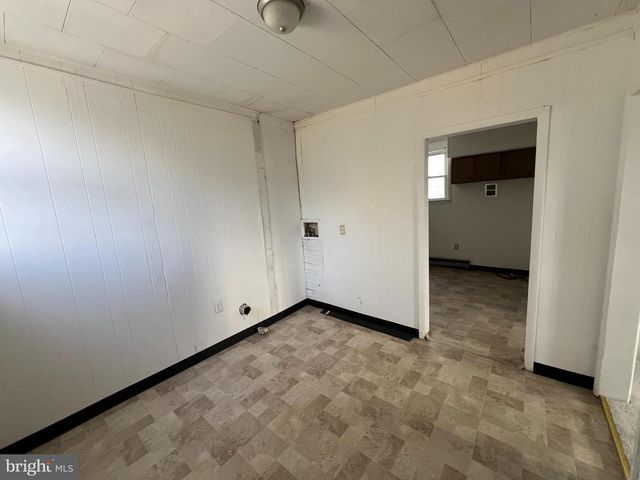 201 MOUNT AIRY AVE, Waynesboro, PA 17268