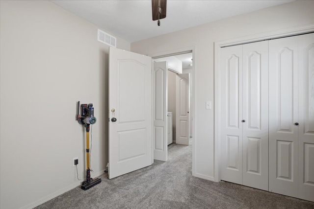 5374 N Rock Spring St, Bel Aire, KS 67226