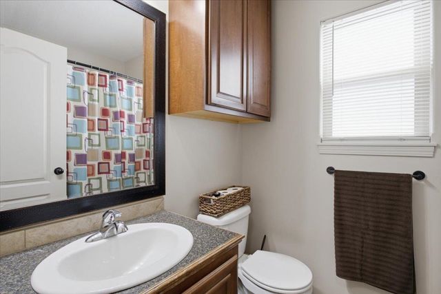 5374 N Rock Spring St, Bel Aire, KS 67226