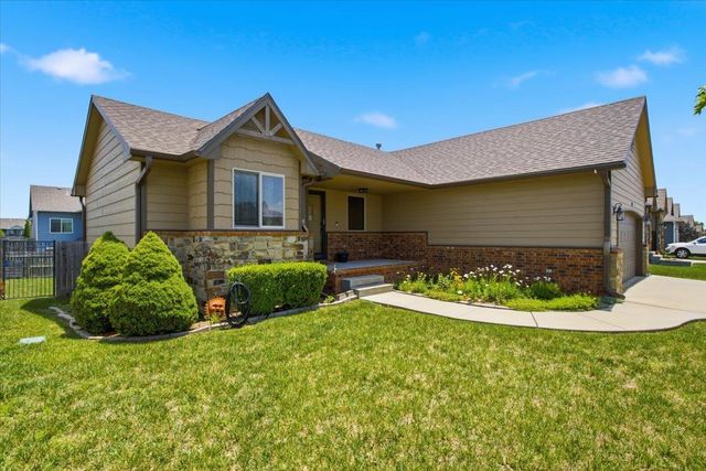 5374 N Rock Spring St, Bel Aire, KS 67226
