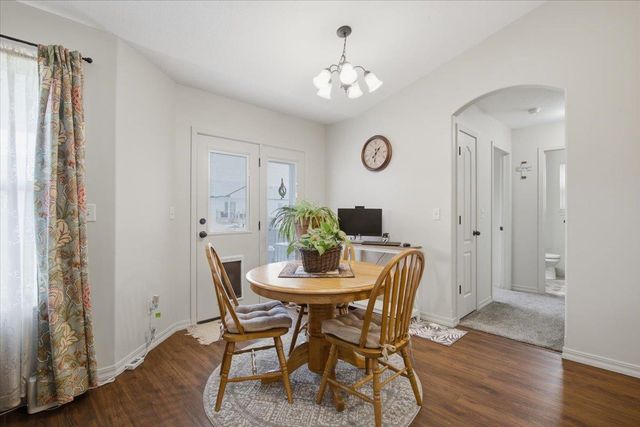 5374 N Rock Spring St, Bel Aire, KS 67226