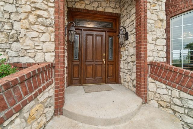 19416 Cardinal Creek Drive, Harrah, OK 73045