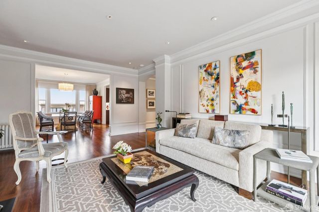 1100 Sacramento Street 302, San Francisco, CA 94108