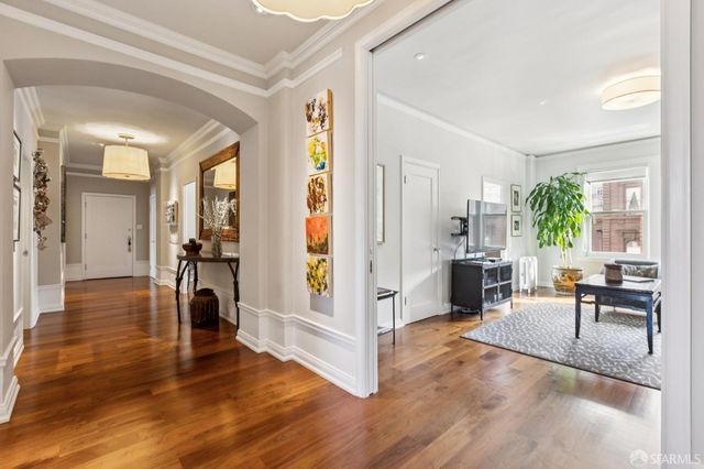 1100 Sacramento Street 302, San Francisco, CA 94108