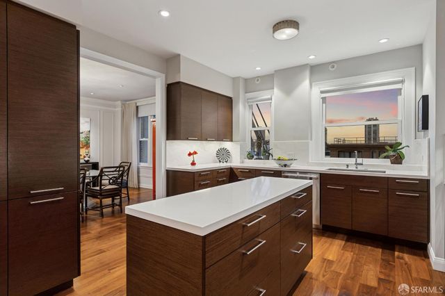 1100 Sacramento Street 302, San Francisco, CA 94108