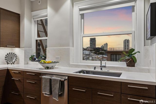 1100 Sacramento Street 302, San Francisco, CA 94108