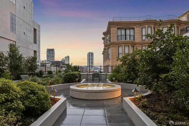 1100 Sacramento Street 302, San Francisco, CA 94108
