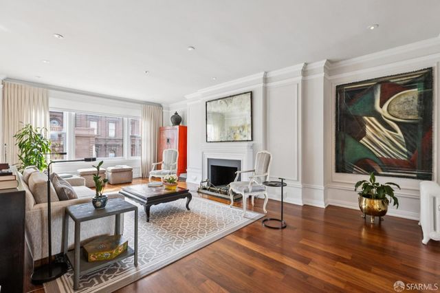 1100 Sacramento Street 302, San Francisco, CA 94108