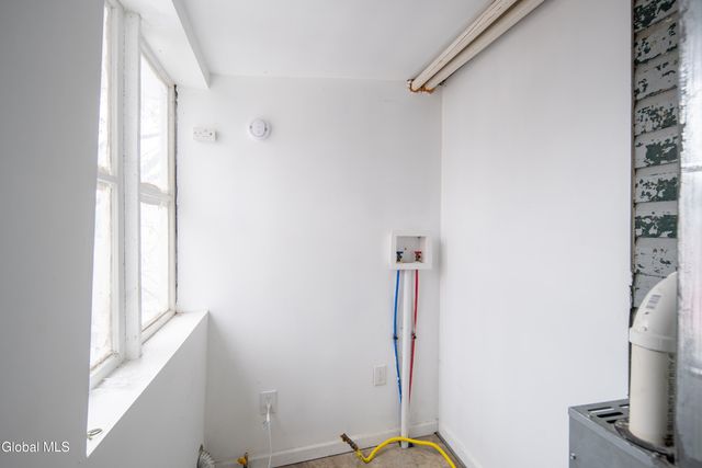 27 Lansing Street, Cohoes, NY 12047