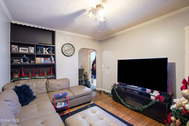 27 Lansing Street, Cohoes, NY 12047