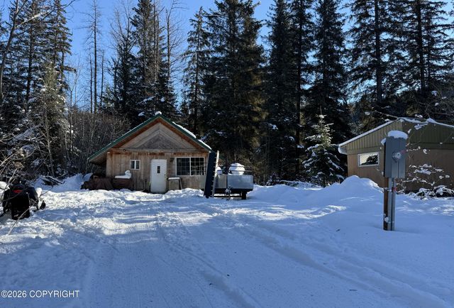 13714 Leslie Place, Seward, AK 99664