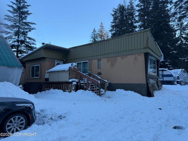 13714 Leslie Place, Seward, AK 99664