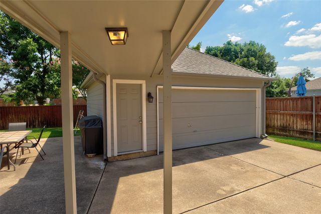 2218 Ridgecrest Trail, Carrollton, TX 75007