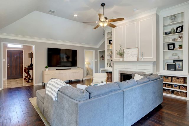2218 Ridgecrest Trail, Carrollton, TX 75007