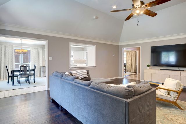 2218 Ridgecrest Trail, Carrollton, TX 75007