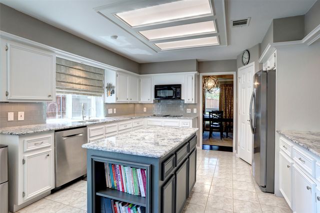 2218 Ridgecrest Trail, Carrollton, TX 75007