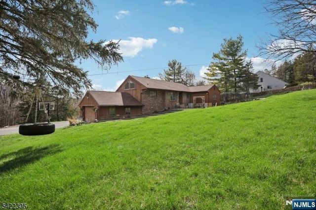 5 Bucky Lane, Vernon, NJ 07462