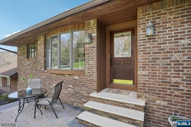 5 Bucky Lane, Vernon, NJ 07462