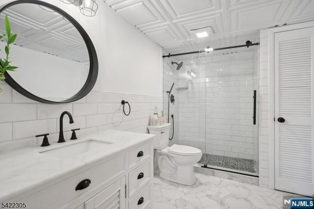 5 Bucky Lane, Vernon, NJ 07462
