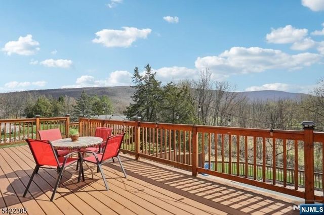 5 Bucky Lane, Vernon, NJ 07462