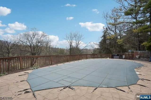 5 Bucky Lane, Vernon, NJ 07462
