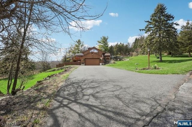 5 Bucky Lane, Vernon, NJ 07462