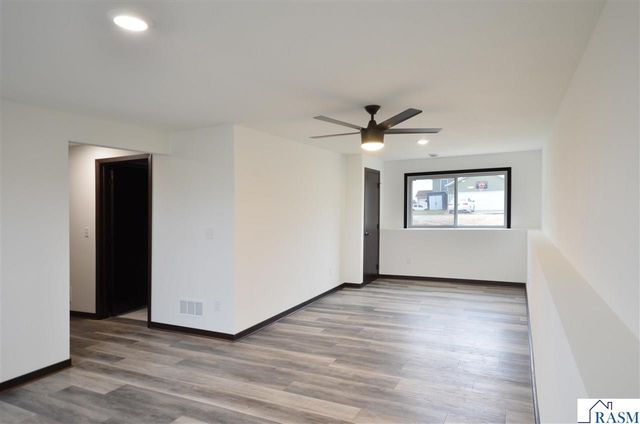 2105 Lunden Street, St. Peter, MN 56082